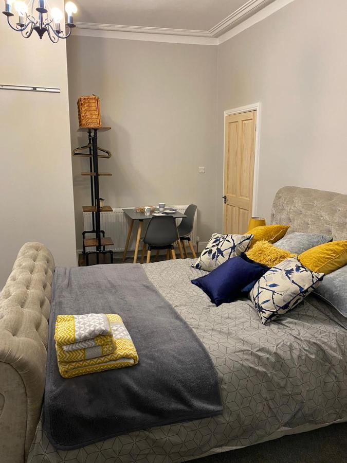 Cambridge Villas Private Studio Lytham St Annes Εξωτερικό φωτογραφία