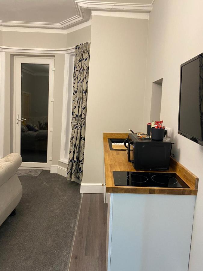 Cambridge Villas Private Studio Lytham St Annes Εξωτερικό φωτογραφία